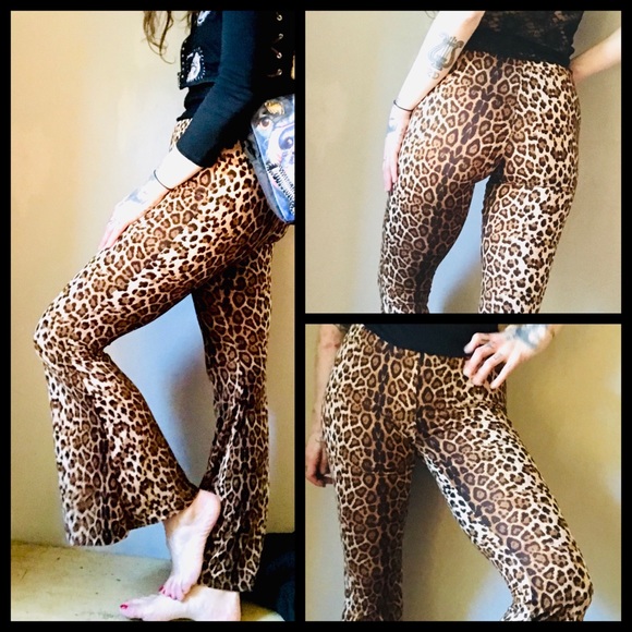 Pants - 🌴LEOPARD PRINT BELL-BOTTOM PANTS!🐆